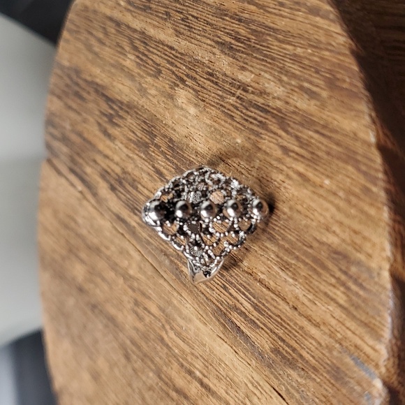 Size 7 R721 - Picture 1 of 2